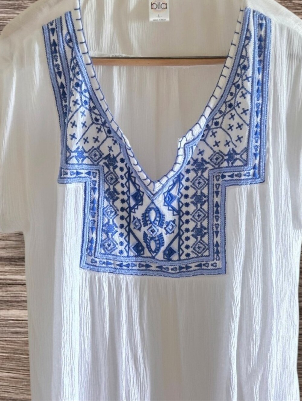 Bila White Lightweight  Tunic with Blue Embroidered/beaded V-Neck - Picture 3 of 7